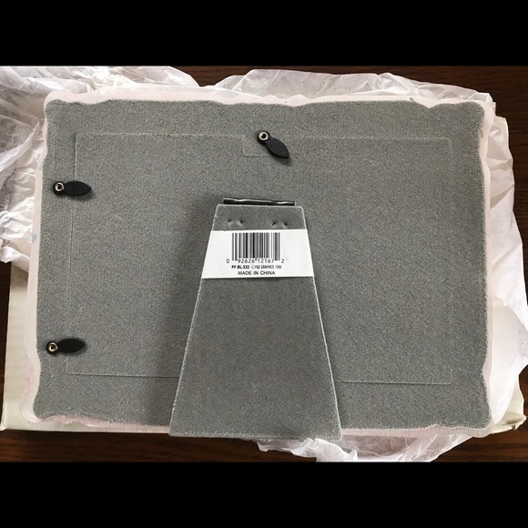 NWT Frame - Picture 3 of 3